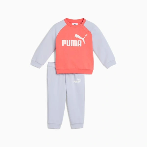 Conjunto Minicats Essentials Puma: ¡Comodidad y estilo para tu pequeño aventurero! Raglán y pantalón, perfecto para jugar.